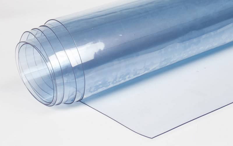 Bạt nhựa trong suốt được làm từ vật liệu PVC có độ dẻo cao và có thể tái sử dụng nhiều lần