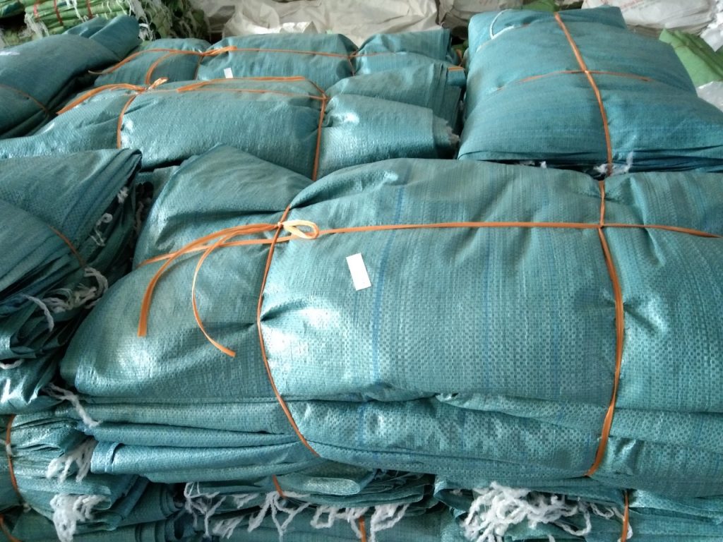 Bao tải dứa tiếng Anh là gì?